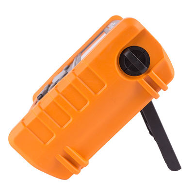 Teste compacto de resistência ao solo com ecrã LCD e múltiplos modos de ensaio para análise do sistema de aterramento